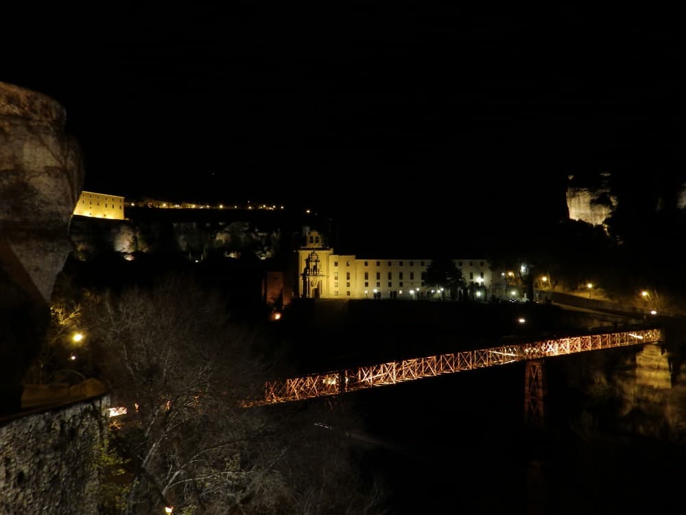 Visita Encanto Nocturno con Puente San Pablo